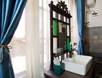 banyan boutique by 5h