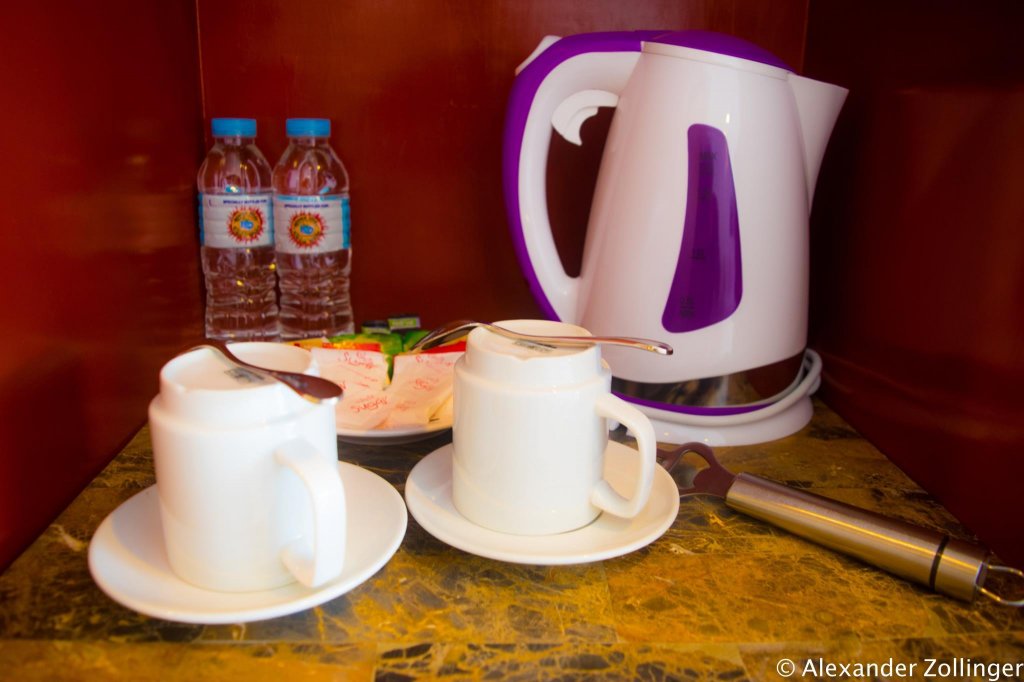 alona vida beach hill