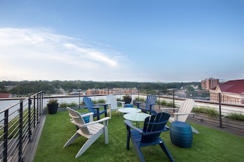 hotel weyanoke