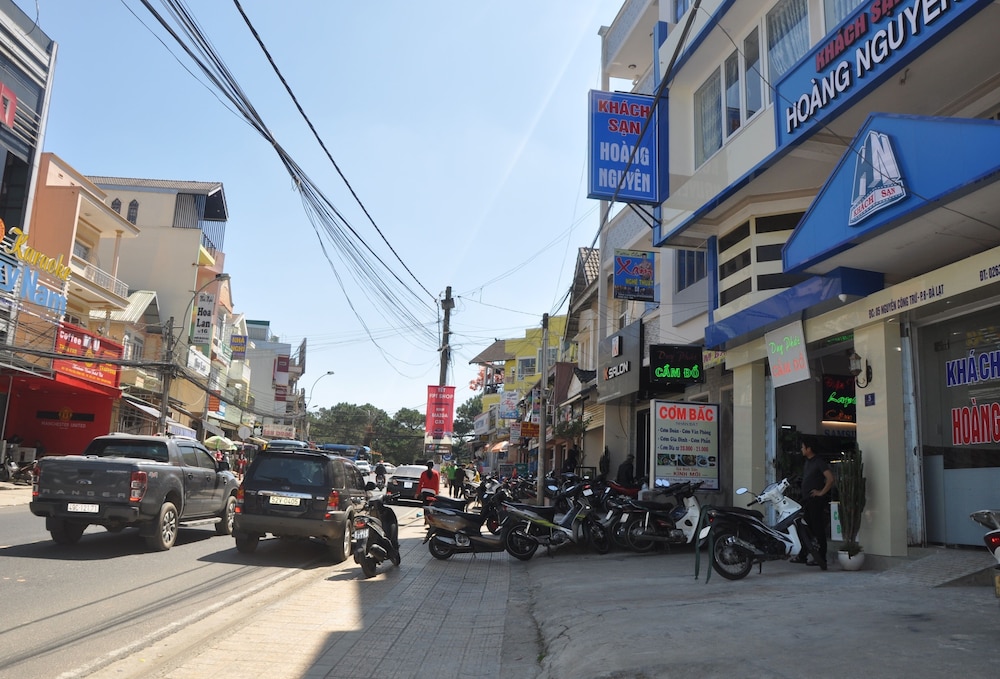 hoang nguyen hotel