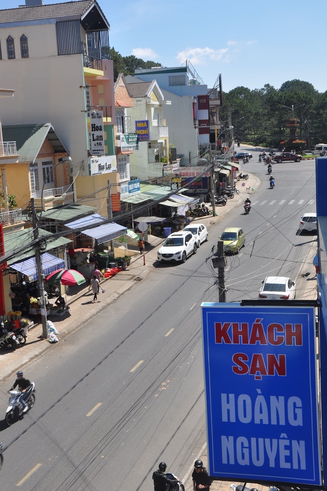 hoang nguyen hotel