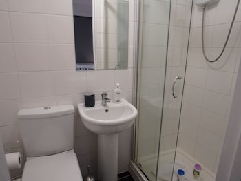 london queens apartments