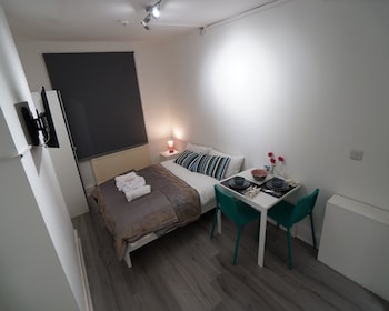 london queens apartments