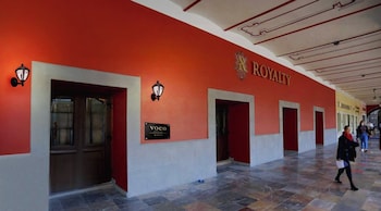 voco royalty puebla downtown by ihg