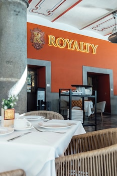voco royalty puebla downtown by ihg