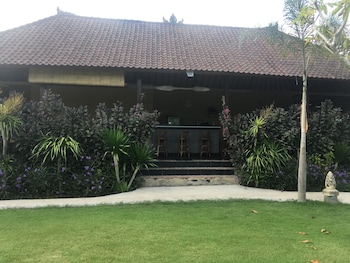 the seaman garden huts