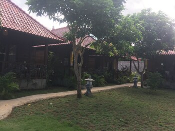 the seaman garden huts