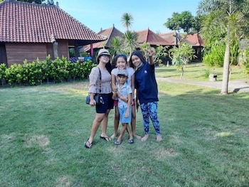 the seaman garden huts