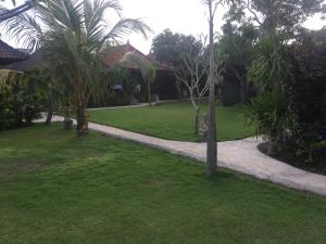 the seaman garden huts