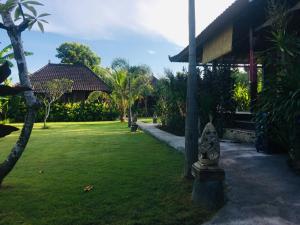 the seaman garden huts
