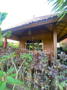 the seaman garden huts