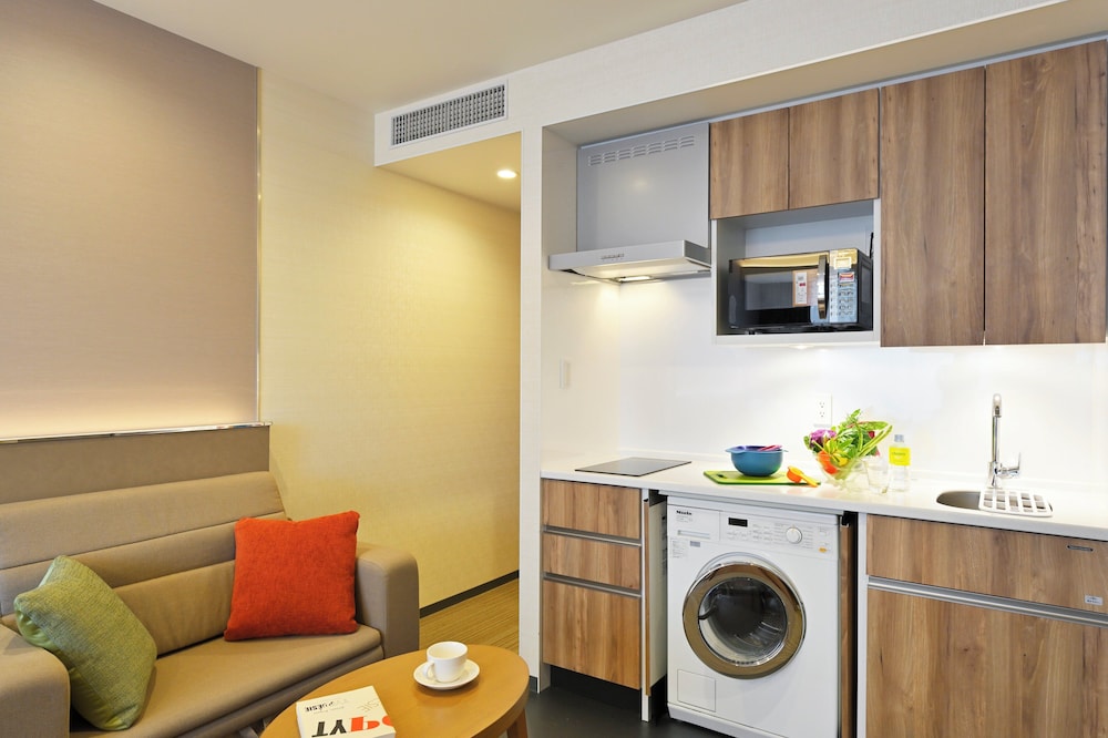 holiday inn and suites shin osaka an ihg hotel