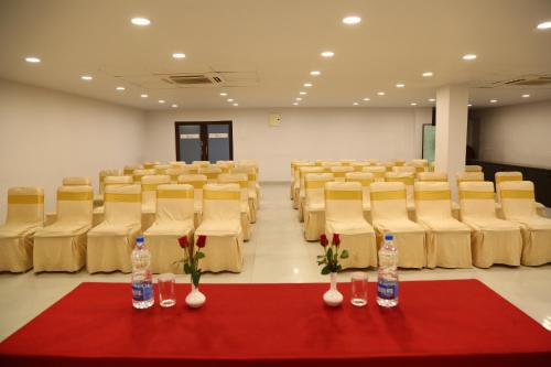 the curzon court