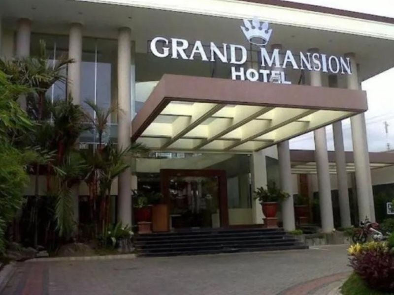 grand mansion blitar