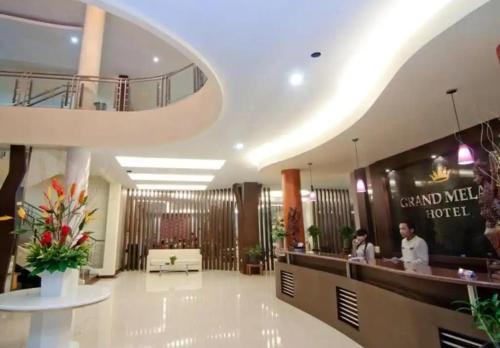 grand mansion blitar