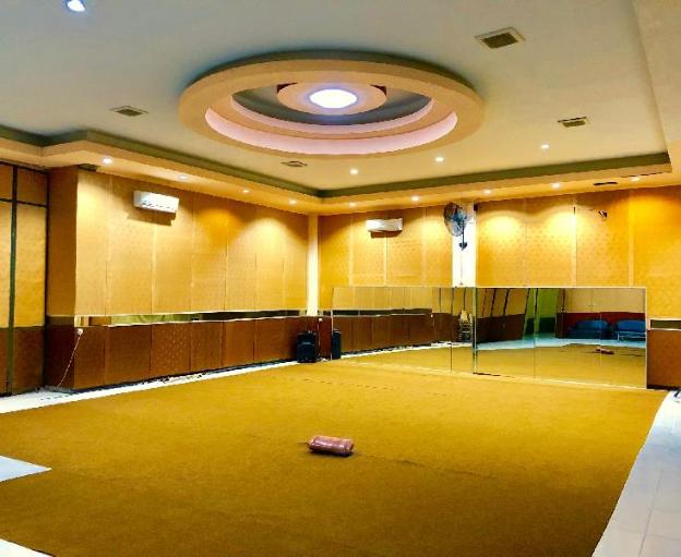 grand mansion blitar