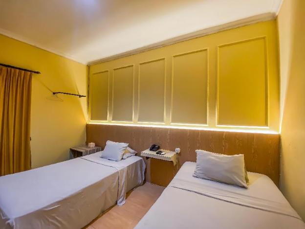 grand mansion blitar