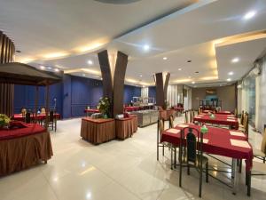 grand mansion blitar