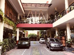 grand mansion blitar
