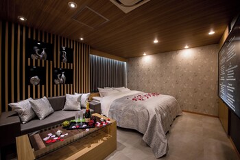 restay onoji adults only