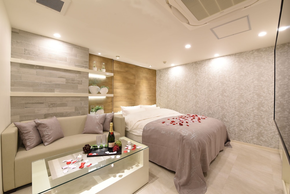 restay onoji adults only