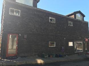 three arch inn