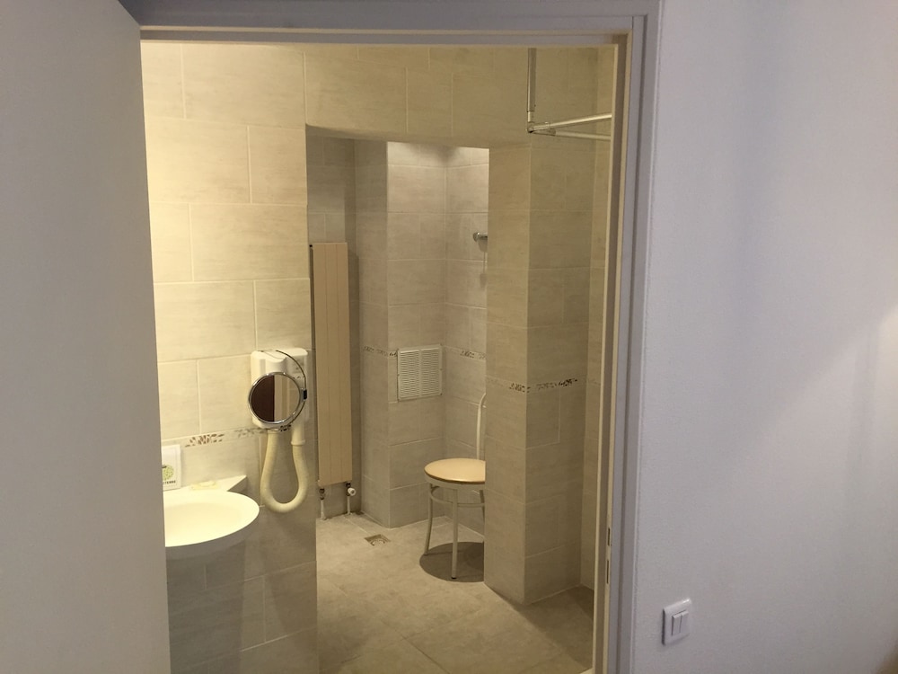 hotel le clos dalesia