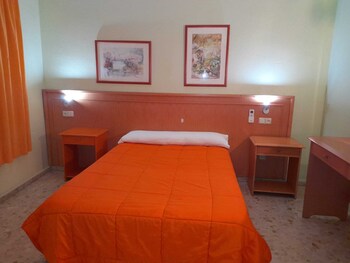 hostal carlos iii