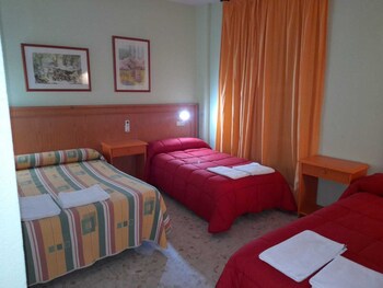 hostal carlos iii