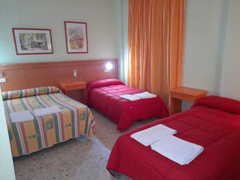 hostal carlos iii