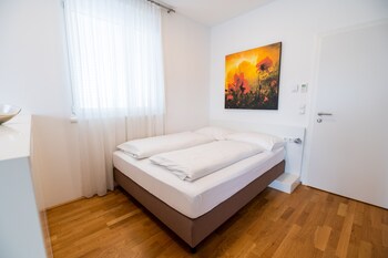 shome self check in hotel graz