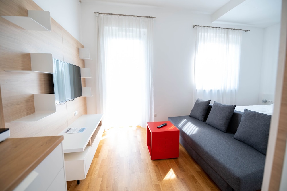 shome self check in hotel graz