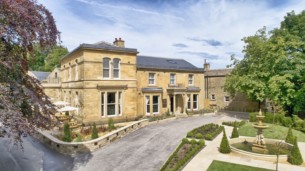 manor house lindley