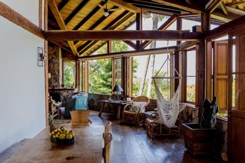 feiticeira guesthouse