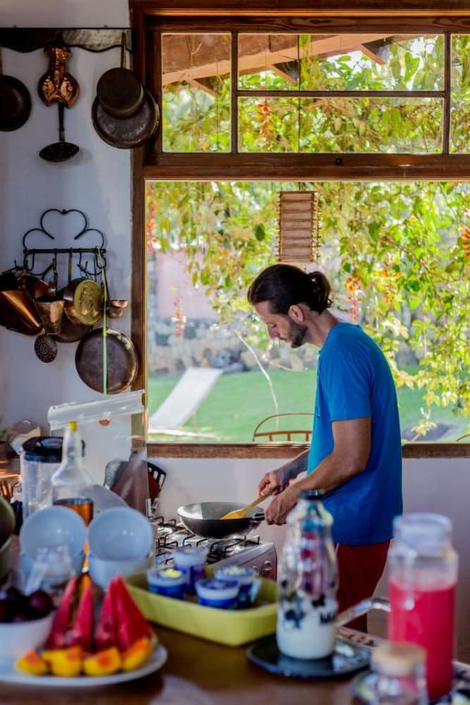 feiticeira guesthouse