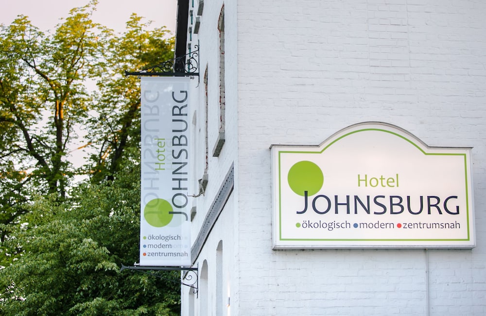 hotel johnsburg