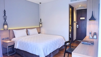 rivoli hotel jakarta