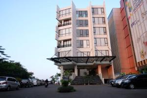 rivoli hotel jakarta