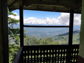 everest manla resort