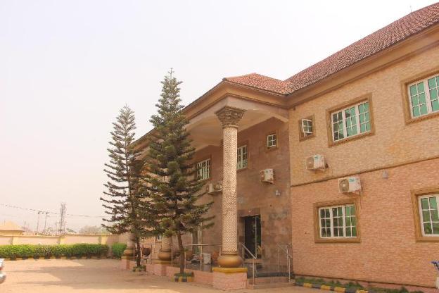 jostos place