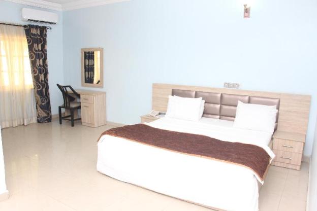 jostos place