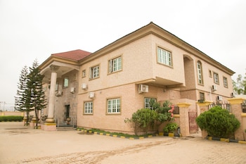 jostos place