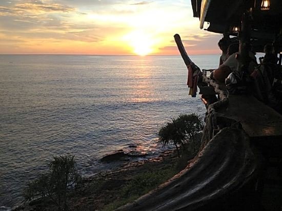 diamond cliff beach resort