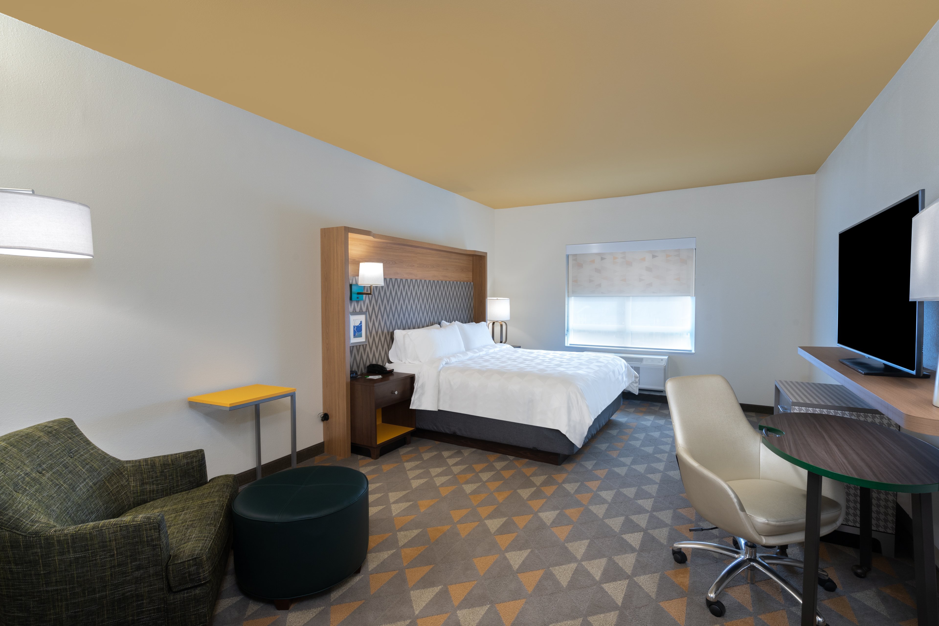 holiday inn and suites memphis southeast germantown an ihg hotel