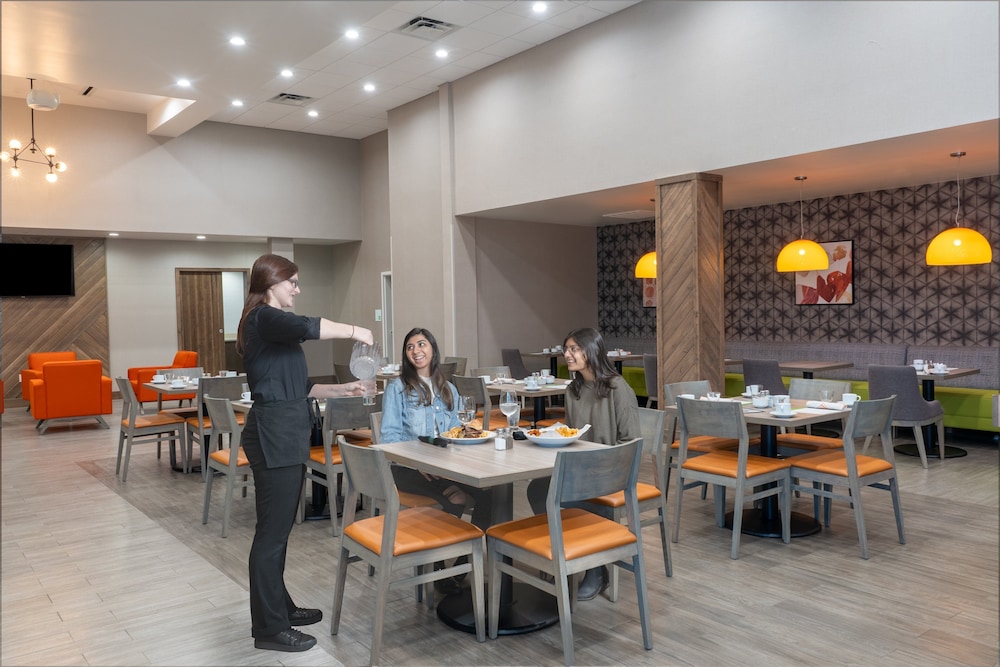 holiday inn and suites memphis southeast germantown an ihg hotel
