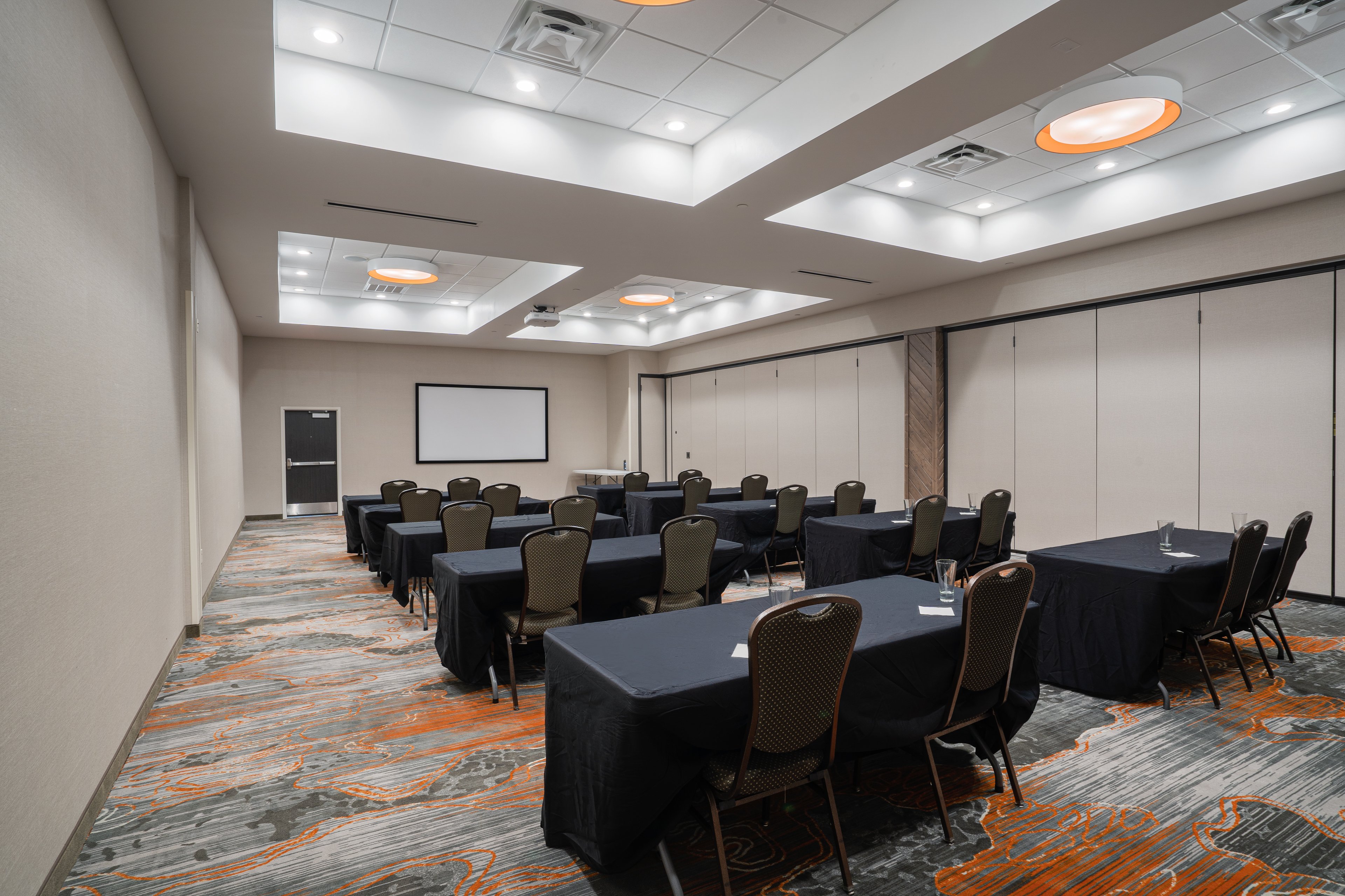 holiday inn and suites memphis southeast germantown an ihg hotel
