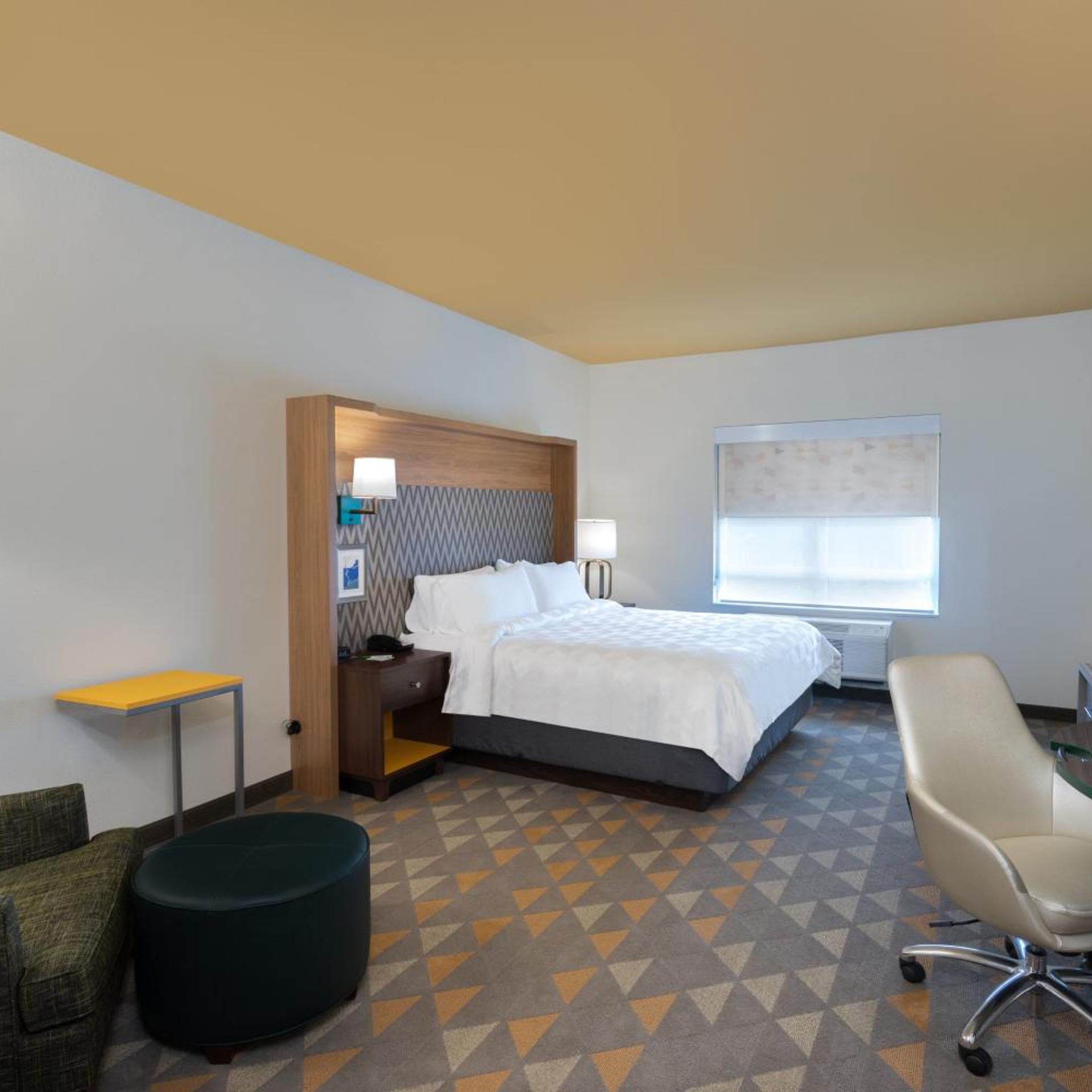 holiday inn and suites memphis southeast germantown an ihg hotel