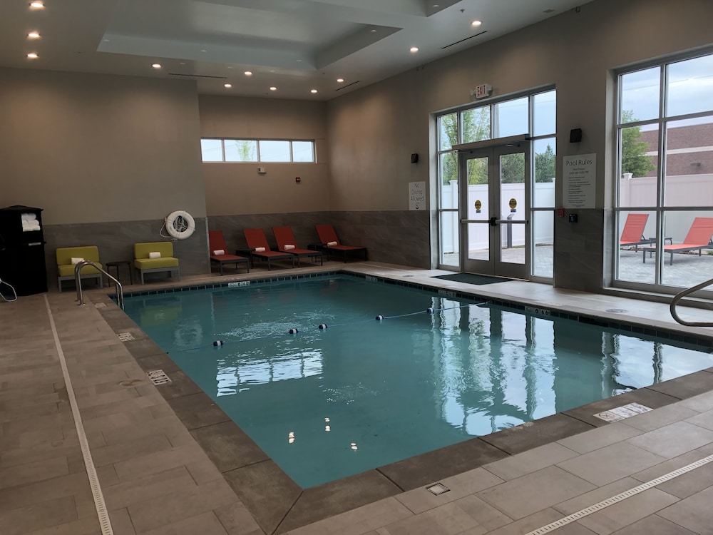holiday inn and suites memphis southeast germantown an ihg hotel