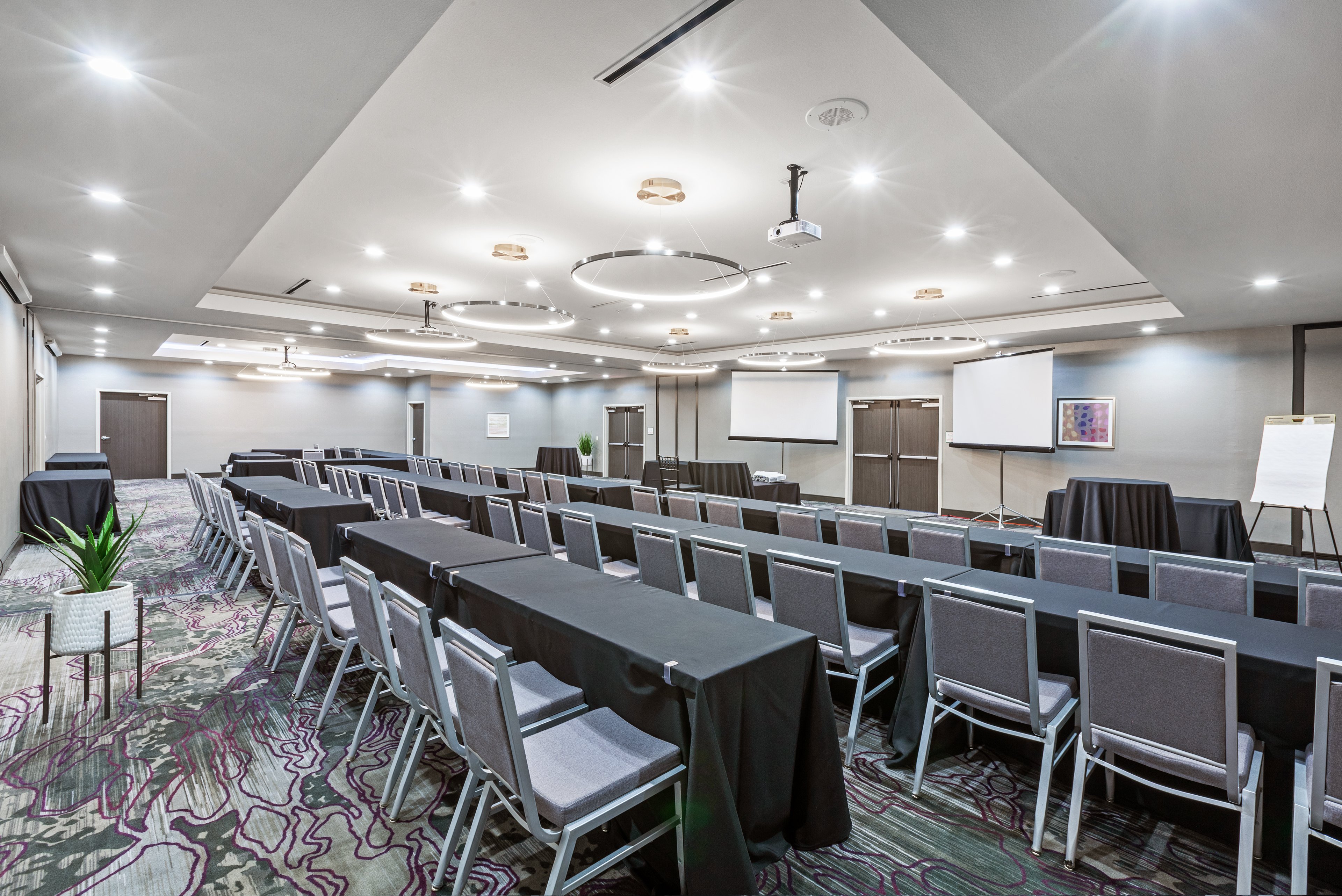 holiday inn lubbock south an ihg hotel