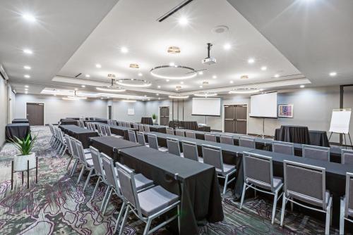holiday inn lubbock south an ihg hotel